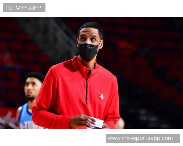 替补三巨头联手发威克里斯蒂克莱布威合力轰下36分助球队逆转胜利