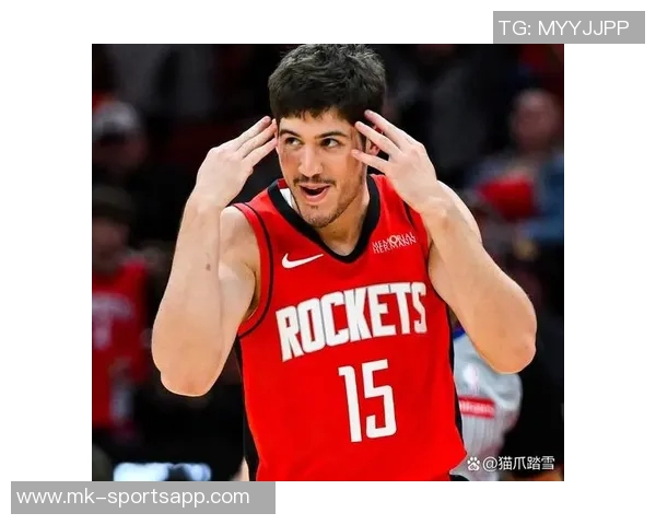 卡斯尔创队史新纪录单场至少30分10板5助命中率超65成为最年轻球员