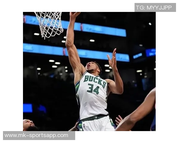 文班在季前赛频繁失误米奇称其为尝试新打法与阵容磨合的必要过程