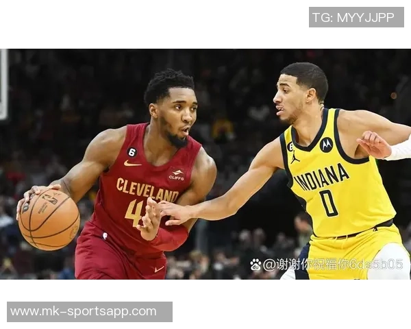 爱德华兹高效得分难救主球队失利全场19投11中砍下31分表现依旧亮眼