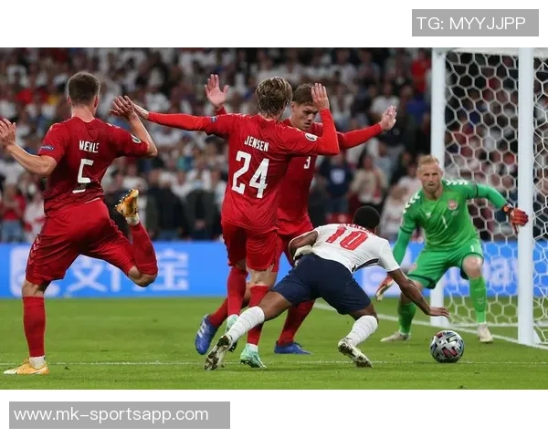 罗基分析米兰对佛罗伦萨点球争议强调真实接触与假摔的区别