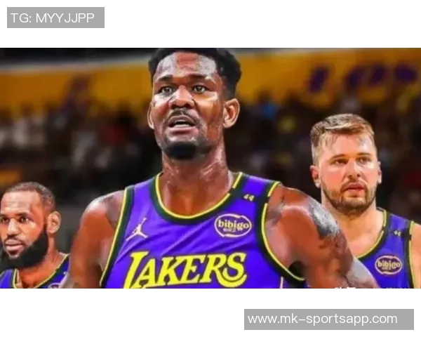 詹姆斯称赞艾顿表现出色强调他在球队中的重要性与冲击力 詹姆斯称赞艾顿表现出色强调他在球队中的重要性与冲击力